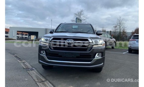 Buy Import Toyota Land Cruiser Black Car in Import - Dubai in Conakry Buy Import Toyota Land Cruiser Black Car in Import - Dubai in Conakry