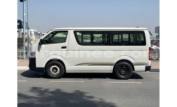Buy Import Toyota Hiace White Car in Import - Dubai in Conakry Buy Import Toyota Hiace White Car in Import - Dubai in Conakry
