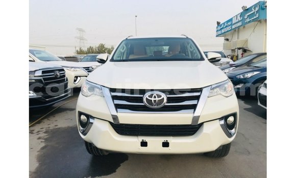 Buy Import Toyota Fortuner White Car in Import - Dubai in Conakry Buy Import Toyota Fortuner White Car in Import - Dubai in Conakry