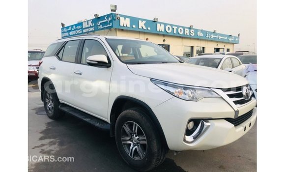 Buy Import Toyota Fortuner White Car in Import - Dubai in Conakry Buy Import Toyota Fortuner White Car in Import - Dubai in Conakry