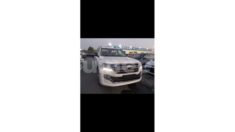 Big with watermark toyota land cruiser conakry import dubai 5246