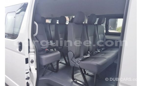 Buy Import Toyota Hiace White Car in Import - Dubai in Conakry Buy Import Toyota Hiace White Car in Import - Dubai in Conakry