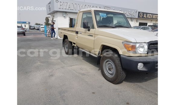 Buy Import Toyota Land Cruiser Beige Car in Import - Dubai in Conakry Buy Import Toyota Land Cruiser Beige Car in Import - Dubai in Conakry
