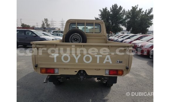 Buy Import Toyota Land Cruiser Beige Car in Import - Dubai in Conakry Buy Import Toyota Land Cruiser Beige Car in Import - Dubai in Conakry
