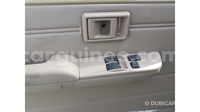 Big with watermark toyota land cruiser conakry import dubai 5253