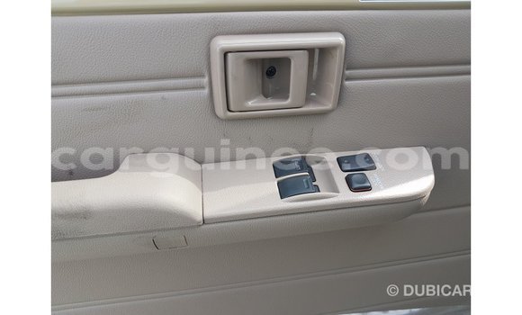 Buy Import Toyota Land Cruiser Beige Car in Import - Dubai in Conakry Buy Import Toyota Land Cruiser Beige Car in Import - Dubai in Conakry