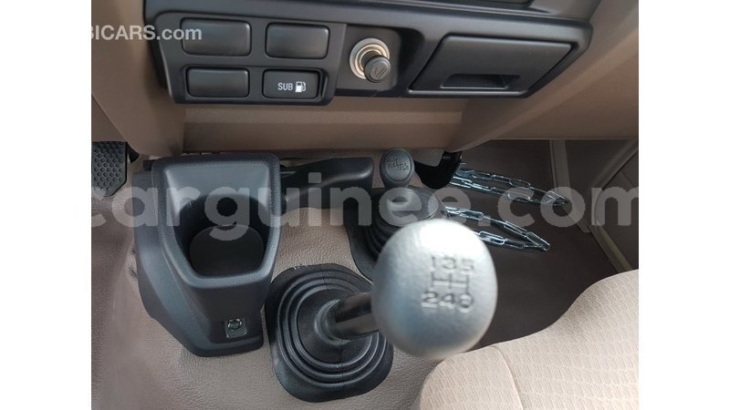 Big with watermark toyota land cruiser conakry import dubai 5253