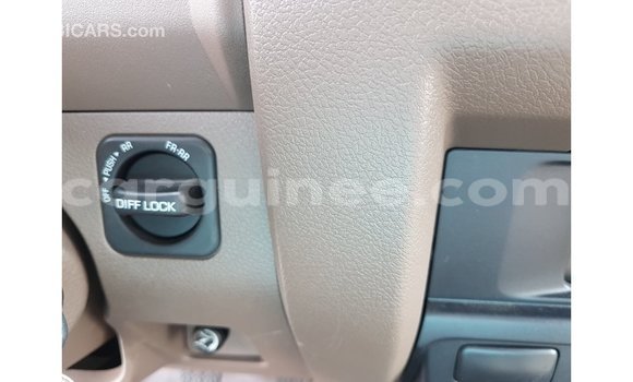 Buy Import Toyota Land Cruiser Beige Car in Import - Dubai in Conakry Buy Import Toyota Land Cruiser Beige Car in Import - Dubai in Conakry