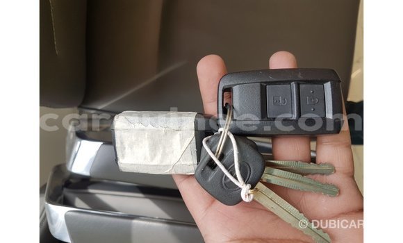 Buy Import Toyota Land Cruiser Beige Car in Import - Dubai in Conakry Buy Import Toyota Land Cruiser Beige Car in Import - Dubai in Conakry