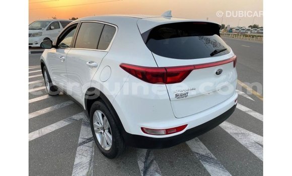 Acheter Import Voiture Kia Sportage Blanc à Import - Dubai, Conakry Acheter Import Voiture Kia Sportage Blanc à Import - Dubai, Conakry