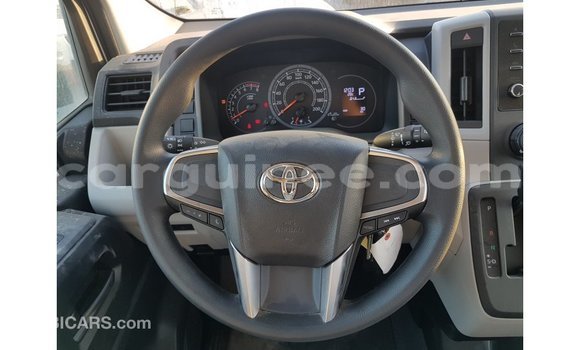 Buy Import Toyota Hiace White Car in Import - Dubai in Conakry Buy Import Toyota Hiace White Car in Import - Dubai in Conakry
