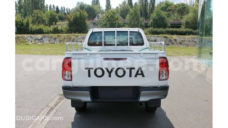 Big with watermark toyota hilux conakry import dubai 5264