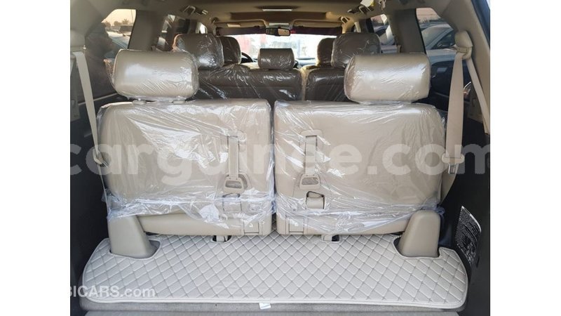 Big with watermark toyota land cruiser conakry import dubai 5276