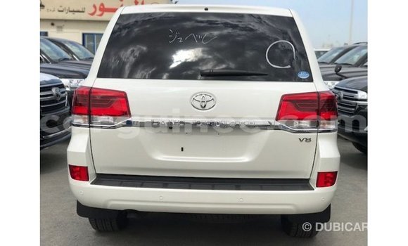Buy Import Toyota Land Cruiser White Car in Import - Dubai in Conakry Buy Import Toyota Land Cruiser White Car in Import - Dubai in Conakry