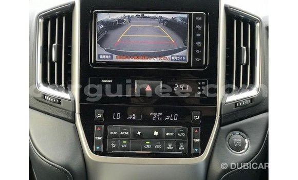 Buy Import Toyota Land Cruiser White Car in Import - Dubai in Conakry Buy Import Toyota Land Cruiser White Car in Import - Dubai in Conakry