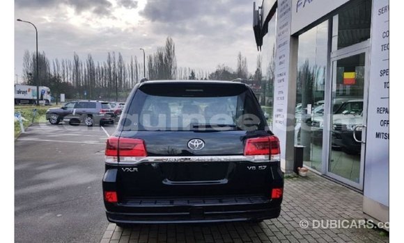 Buy Import Toyota Land Cruiser Black Car in Import - Dubai in Conakry Buy Import Toyota Land Cruiser Black Car in Import - Dubai in Conakry