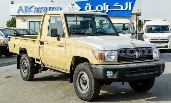 Buy Import Toyota Land Cruiser Beige Car in Import - Dubai in Conakry Buy Import Toyota Land Cruiser Beige Car in Import - Dubai in Conakry