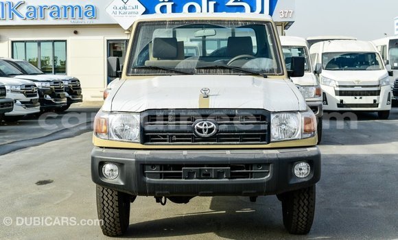 Buy Import Toyota Land Cruiser Beige Car in Import - Dubai in Conakry Buy Import Toyota Land Cruiser Beige Car in Import - Dubai in Conakry