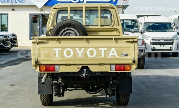 Buy Import Toyota Land Cruiser Beige Car in Import - Dubai in Conakry Buy Import Toyota Land Cruiser Beige Car in Import - Dubai in Conakry