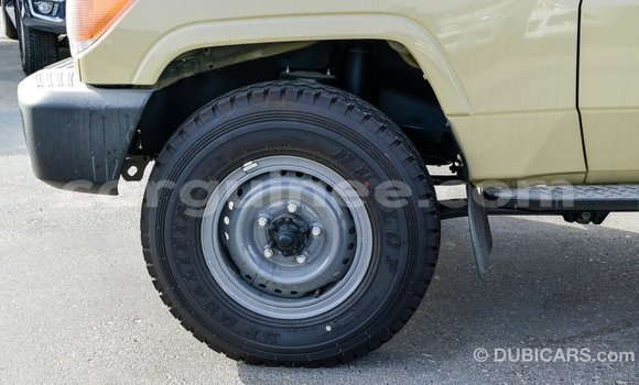 Buy Import Toyota Land Cruiser Beige Car in Import - Dubai in Conakry Buy Import Toyota Land Cruiser Beige Car in Import - Dubai in Conakry
