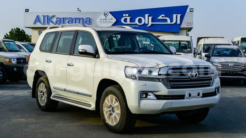 Big with watermark toyota land cruiser conakry import dubai 5287