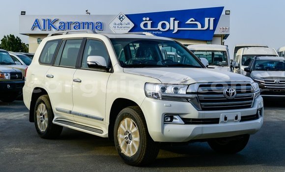 Buy Import Toyota Land Cruiser White Car in Import - Dubai in Conakry Buy Import Toyota Land Cruiser White Car in Import - Dubai in Conakry