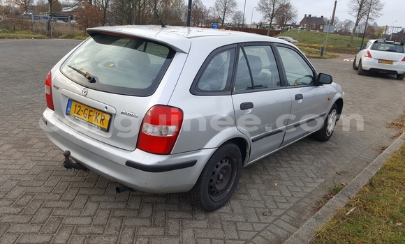 Acheter Occasion Voiture Mazda 323 Gris à Conakry, Conakry Acheter Occasion Voiture Mazda 323 Gris à Conakry, Conakry