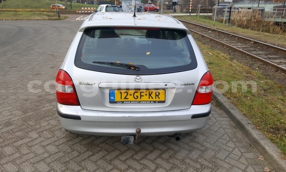 Acheter Occasion Voiture Mazda 323 Gris à Conakry, Conakry Acheter Occasion Voiture Mazda 323 Gris à Conakry, Conakry