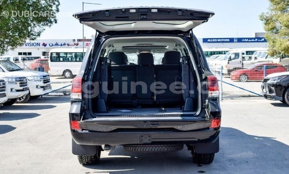 Buy Import Toyota Land Cruiser Black Car in Import - Dubai in Conakry Buy Import Toyota Land Cruiser Black Car in Import - Dubai in Conakry