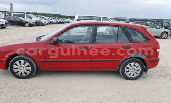 Acheter Occasion Voiture Mazda 323 Gris à Conakry, Conakry Acheter Occasion Voiture Mazda 323 Gris à Conakry, Conakry