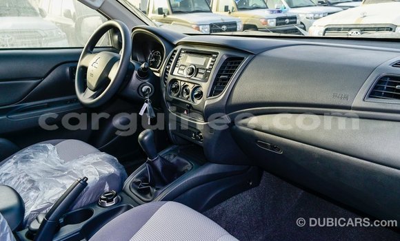 Acheter Import Voiture Mitsubishi L200 Blanc à Import - Dubai, Conakry Acheter Import Voiture Mitsubishi L200 Blanc à Import - Dubai, Conakry