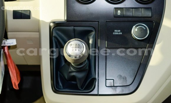 Buy Import Toyota Hiace White Car in Import - Dubai in Conakry Buy Import Toyota Hiace White Car in Import - Dubai in Conakry