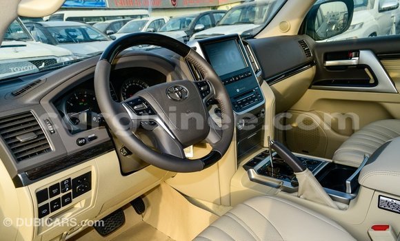Buy Import Toyota Land Cruiser Black Car in Import - Dubai in Conakry Buy Import Toyota Land Cruiser Black Car in Import - Dubai in Conakry