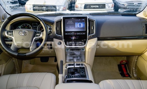 Buy Import Toyota Land Cruiser Black Car in Import - Dubai in Conakry Buy Import Toyota Land Cruiser Black Car in Import - Dubai in Conakry