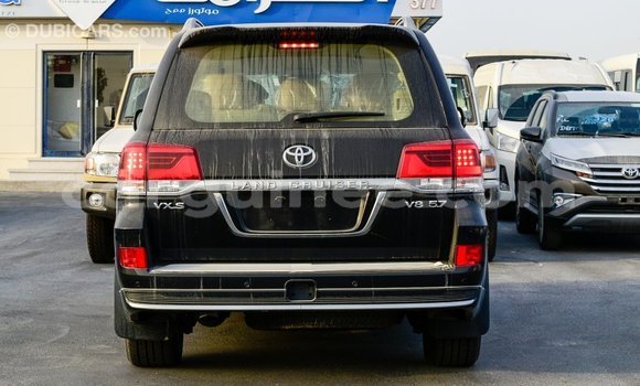 Buy Import Toyota Land Cruiser Black Car in Import - Dubai in Conakry Buy Import Toyota Land Cruiser Black Car in Import - Dubai in Conakry
