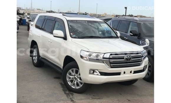 Buy Import Toyota Land Cruiser White Car in Import - Dubai in Conakry Buy Import Toyota Land Cruiser White Car in Import - Dubai in Conakry