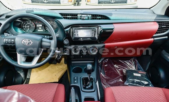 Buy Import Toyota Hilux White Car in Import - Dubai in Conakry Buy Import Toyota Hilux White Car in Import - Dubai in Conakry