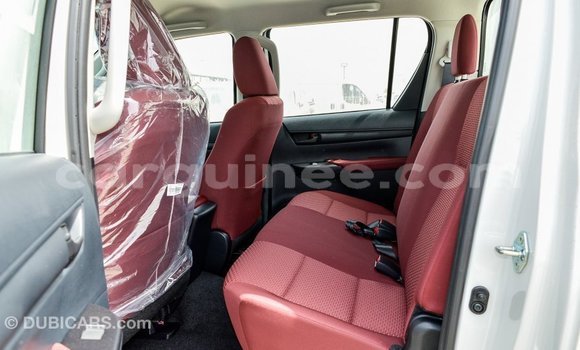 Buy Import Toyota Hilux White Car in Import - Dubai in Conakry Buy Import Toyota Hilux White Car in Import - Dubai in Conakry