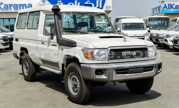 Buy Import Toyota Land Cruiser White Car in Import - Dubai in Conakry Buy Import Toyota Land Cruiser White Car in Import - Dubai in Conakry