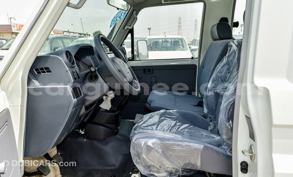 Buy Import Toyota Land Cruiser White Car in Import - Dubai in Conakry Buy Import Toyota Land Cruiser White Car in Import - Dubai in Conakry