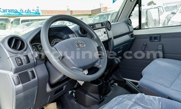 Buy Import Toyota Land Cruiser White Car in Import - Dubai in Conakry Buy Import Toyota Land Cruiser White Car in Import - Dubai in Conakry
