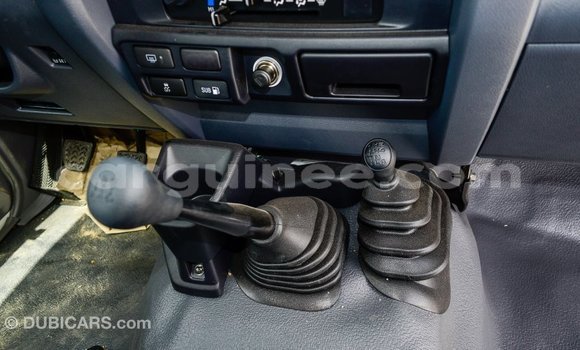 Buy Import Toyota Land Cruiser White Car in Import - Dubai in Conakry Buy Import Toyota Land Cruiser White Car in Import - Dubai in Conakry