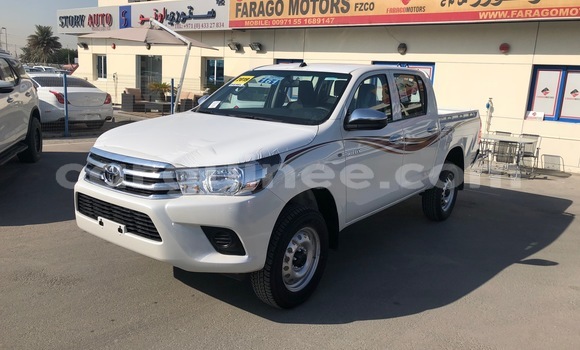 Acheter Import Voiture Toyota Hilux Blanc à Conakry, Conakry Acheter Import Voiture Toyota Hilux Blanc à Conakry, Conakry