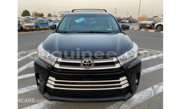 Acheter Import Voiture Toyota Highlander Noir à Import - Dubai, Conakry Acheter Import Voiture Toyota Highlander Noir à Import - Dubai, Conakry