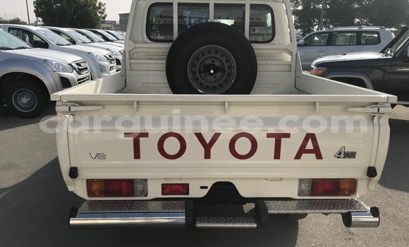 Acheter Import Voiture Toyota Land Cruiser Beige à Conakry, Conakry Acheter Import Voiture Toyota Land Cruiser Beige à Conakry, Conakry
