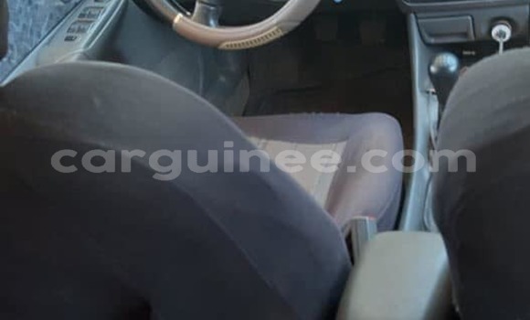 Acheter Occasion Voiture Mazda 323 Vert à Conakry, Conakry Acheter Occasion Voiture Mazda 323 Vert à Conakry, Conakry