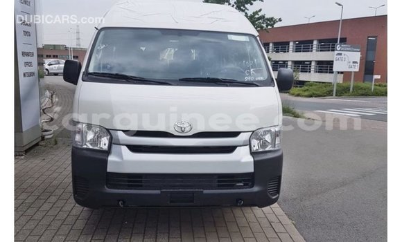 Buy Import Toyota Hiace White Car in Import - Dubai in Conakry Buy Import Toyota Hiace White Car in Import - Dubai in Conakry