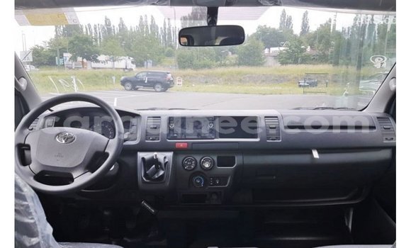 Buy Import Toyota Hiace White Car in Import - Dubai in Conakry Buy Import Toyota Hiace White Car in Import - Dubai in Conakry