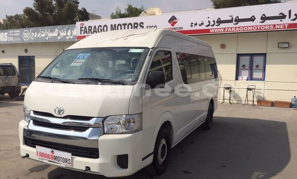 Acheter Import Voiture Toyota Hiace Blanc à Conakry, Conakry Acheter Import Voiture Toyota Hiace Blanc à Conakry, Conakry