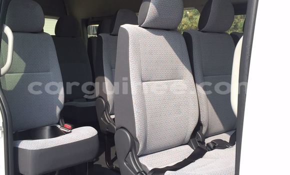 Acheter Import Voiture Toyota Hiace Blanc à Conakry, Conakry Acheter Import Voiture Toyota Hiace Blanc à Conakry, Conakry